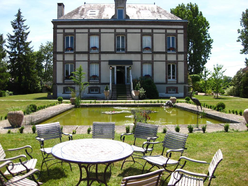 La Chaussée-dʼIvry Le Gingko - Hotel Du Golf Parc Robert Hersant מראה חיצוני תמונה