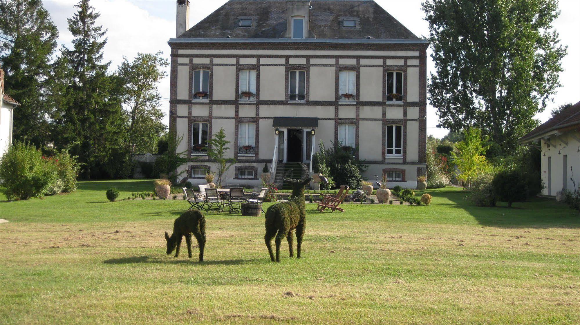 La Chaussée-dʼIvry Le Gingko - Hotel Du Golf Parc Robert Hersant מראה חיצוני תמונה